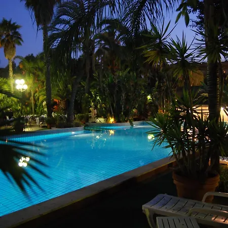 Gasthuis Garden 4*