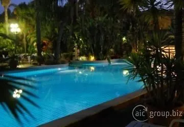 Garden 4*