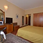 Garden Catania 4*