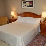 Garden Catania فندق 4*