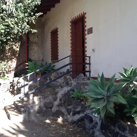 Garden Catania فندق 4*
