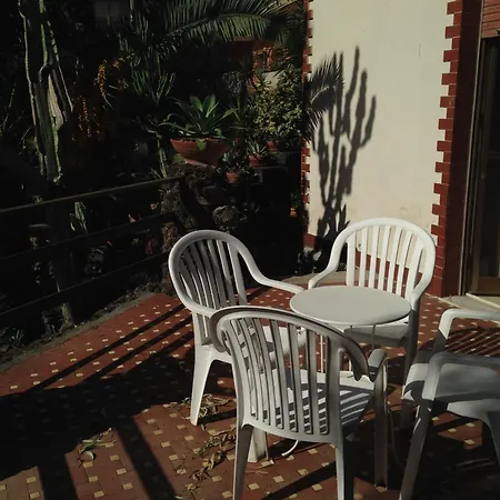 Отель Garden Catania 4*
