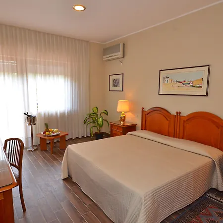 Отель Garden Catania Сан-Джованни-ла- Пунт